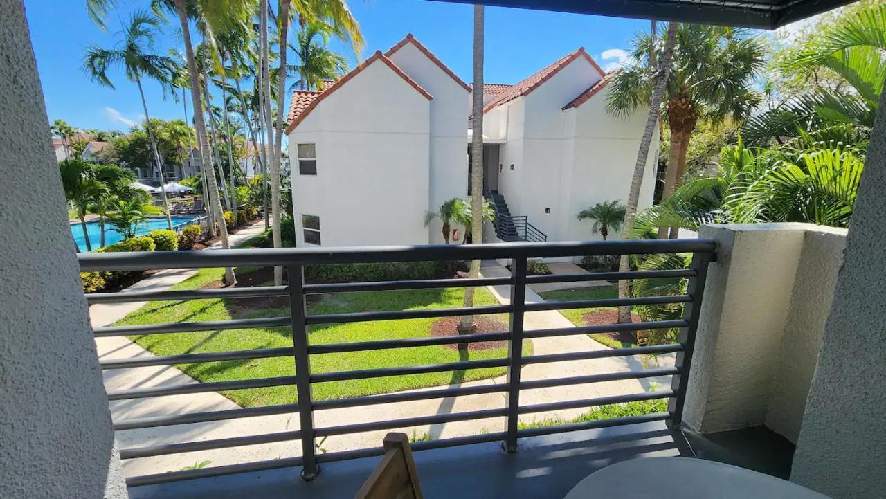 Dharma Home Suites Dania Beach At Sheridan Ocean Club Exterior foto